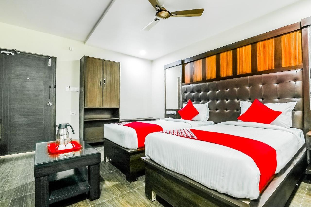 Oyo 16155 Hotel Dcm Grand Vijayawāda 外观 照片